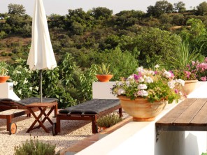 Apartment Coruja on a Rural Estate with Pool and Lake near Loule, Algarve, Portugal